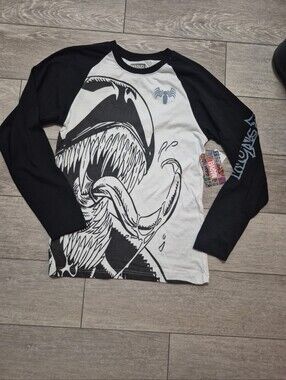 Marvel Venom Licensed Raglan Long Sleeve Shirt In White With Black Sleeves.